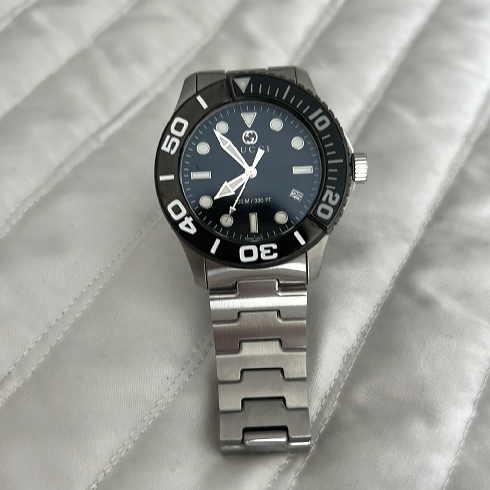Gucci mens watch